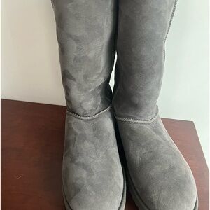 UGG  Tall Women’s Classic Boots.